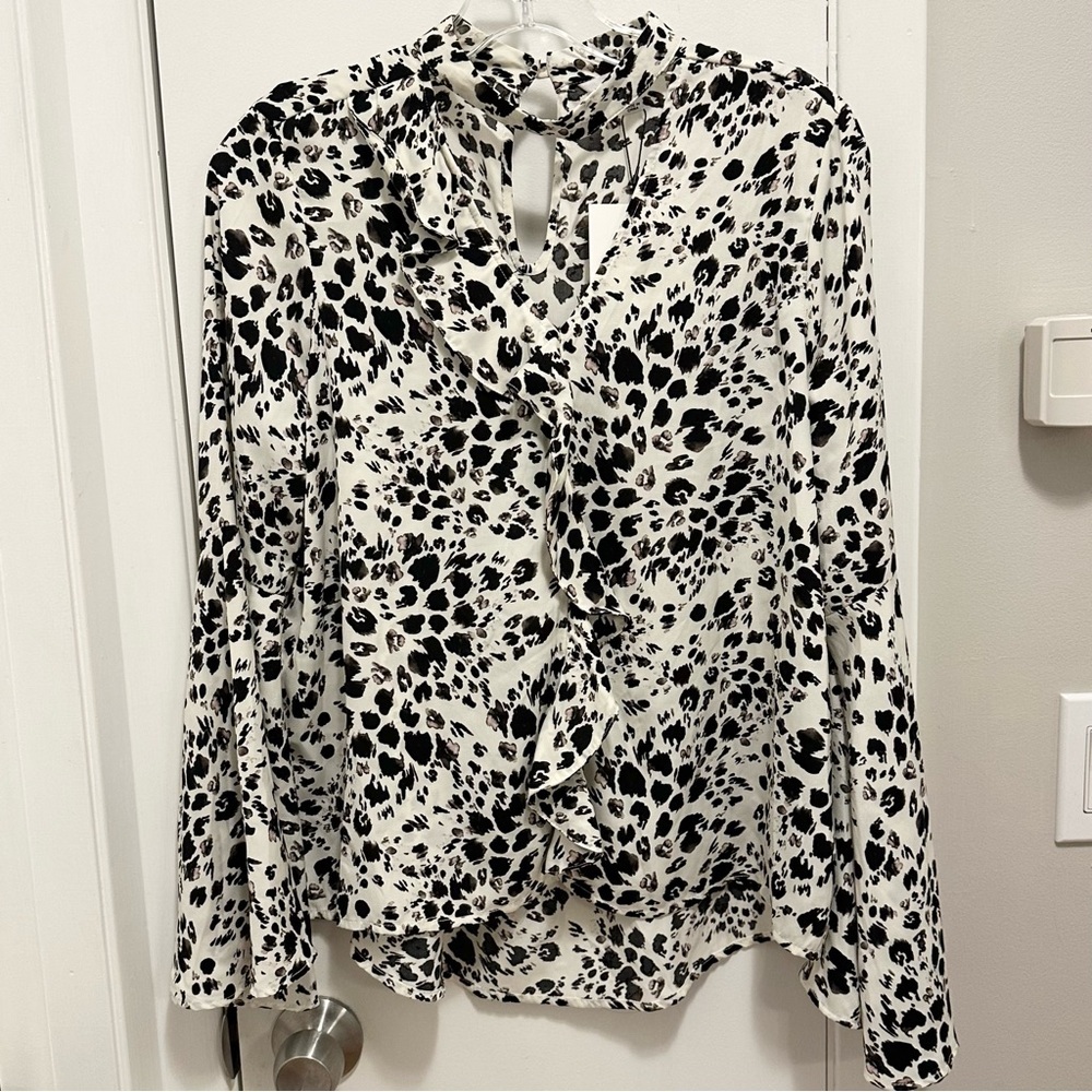Jack BB Dakota Animal Print Ruffle Blouse Top S Choker Bell Slv NWT ivory black